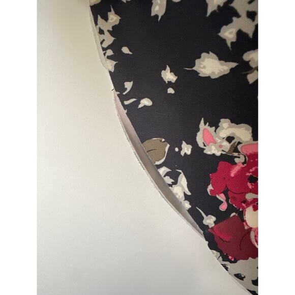 Abercrombie & Fitch🌿Floral Skater Mini Skirt Navy Pink White Size L Fit & Flare - Picture 4 of 10